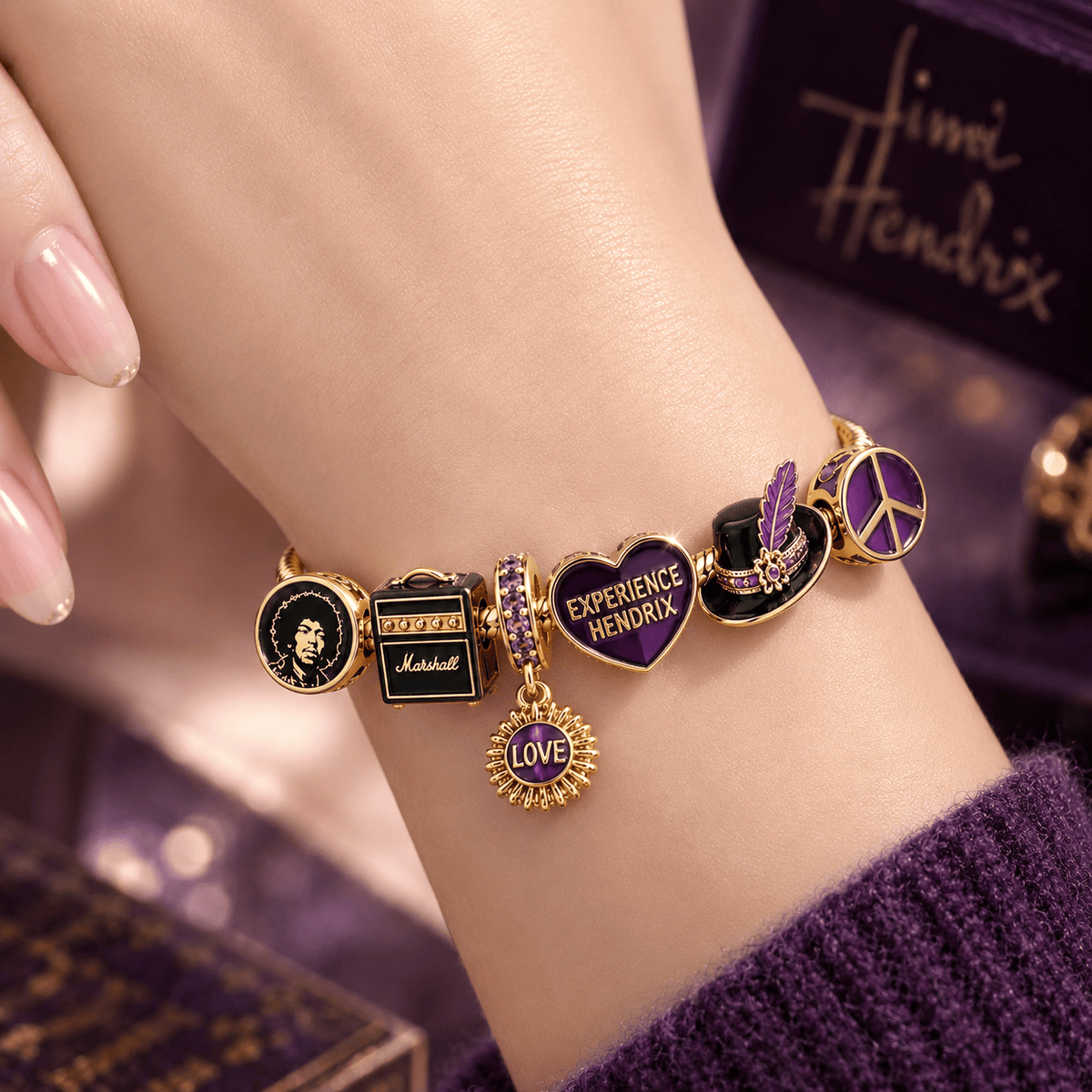 JHR Gold Charm Bracelet Set VTH